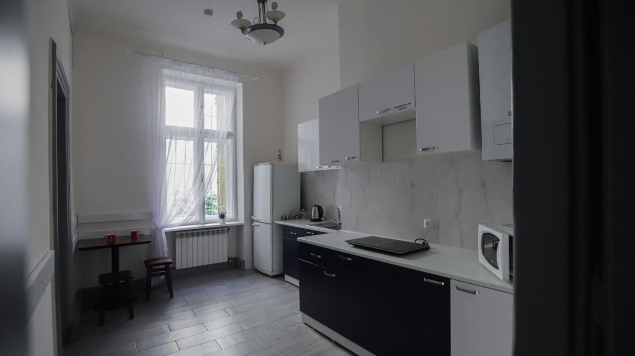 Family Hostel Λβιβ Εξωτερικό φωτογραφία